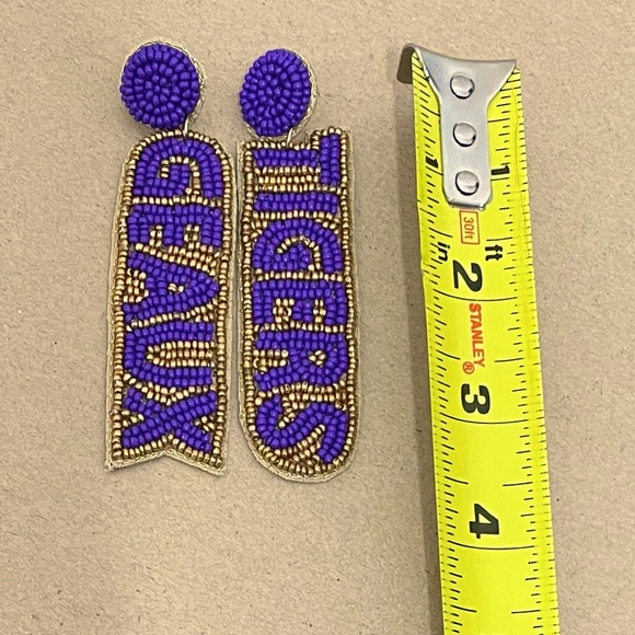 💜💛RESTOCK!! LSU GEAUX TIGERS Purple and Gold Beaded Earrings - Picture 2 of 2